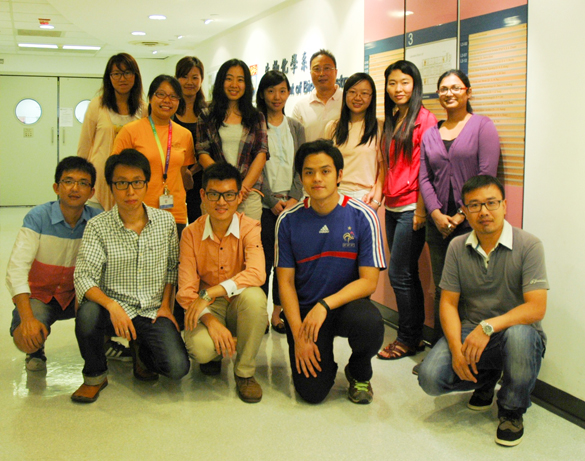 Members of Zhou's lab